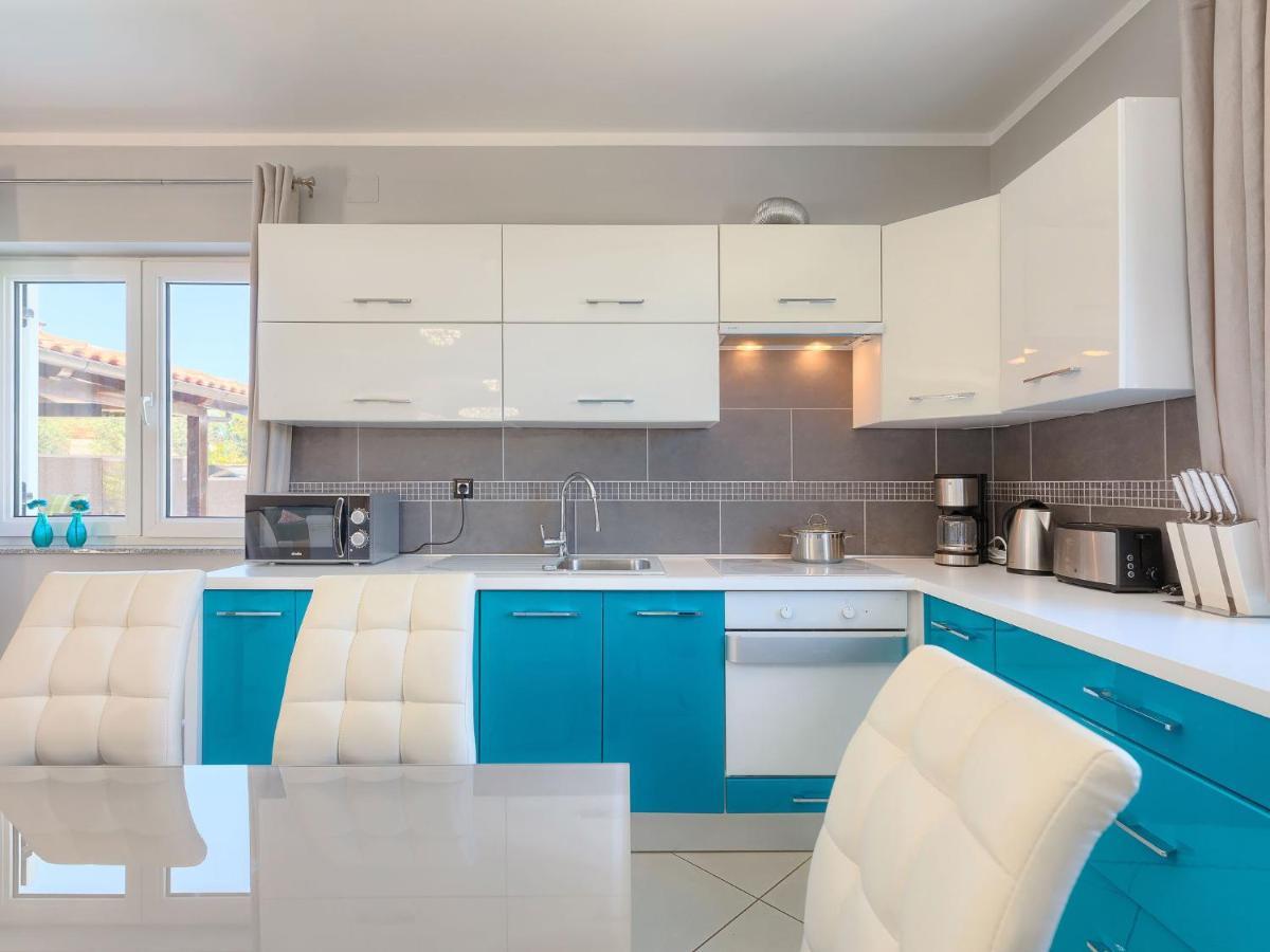 Holiday Home Villa Valentina By Interhome Loborika Kültér fotó